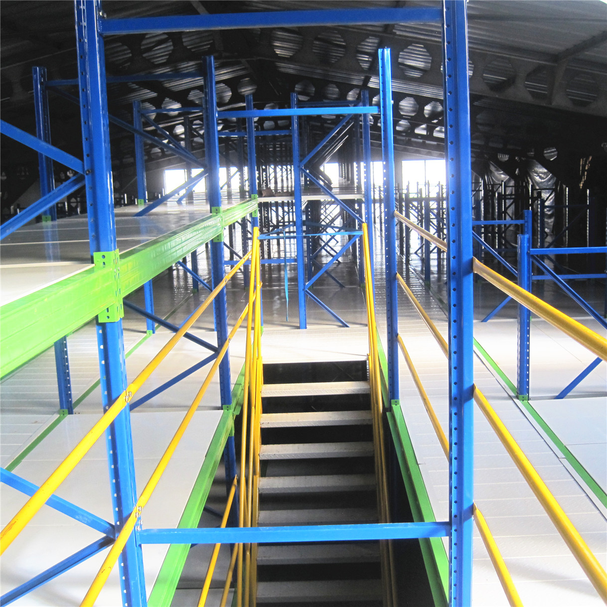 Warehouse Multilayers Steel Mezzanine Shelving With High Capacity